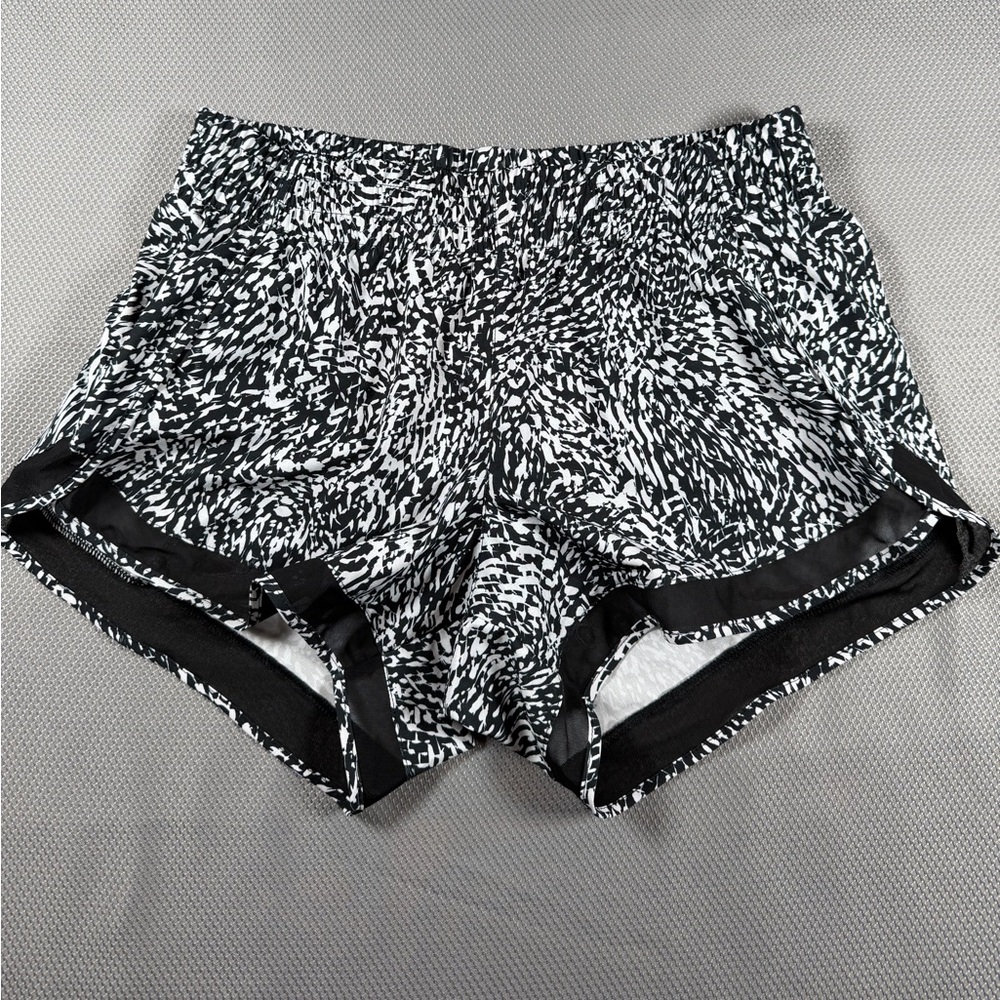 Athleta Black and White Patterned Athletic Shorts